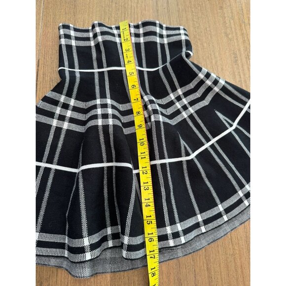 Girls Stretchy High-waisted A Line skirt, size large - Picture 4 of 4
